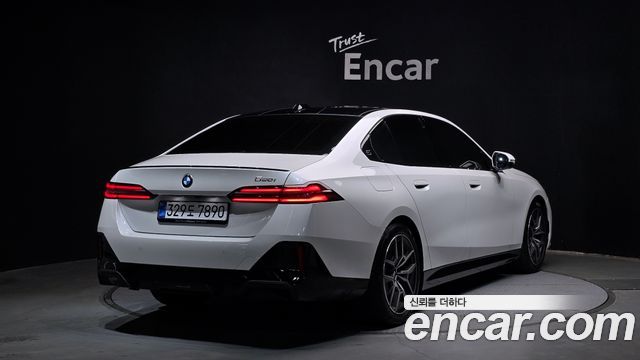 BMW 5-Series 520i Special Edition