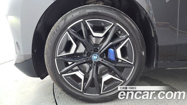 BMW iX xDrive50 Sports Plus