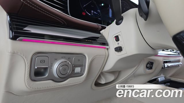 Mercedes-Benz GLS-Class Maybach GLS600 4MATIC