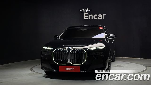 BMW 7-Series 740i xDrive M Sport
