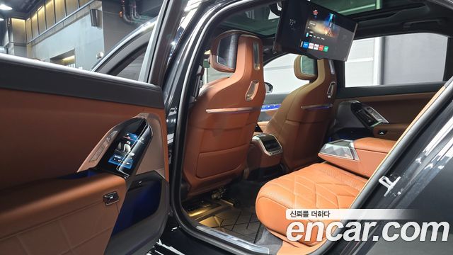 BMW 7-Series 740i xDrive M Sport