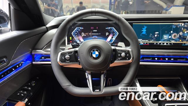 BMW 7-Series 740i xDrive M Sport