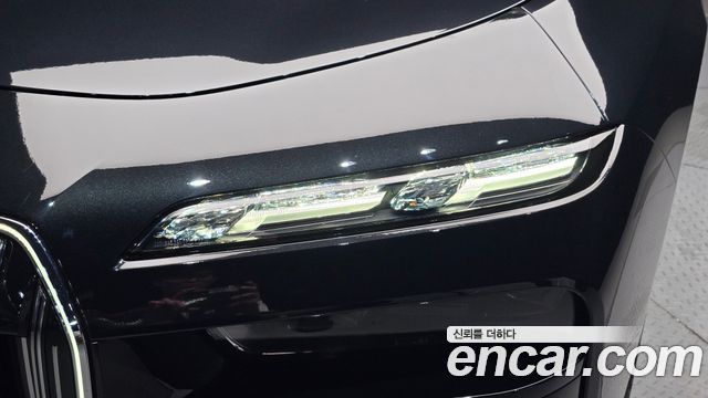 BMW 7-Series 740i xDrive M Sport