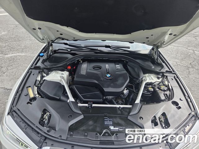 BMW 5-Series 530i xDrive M Sport Package Plus