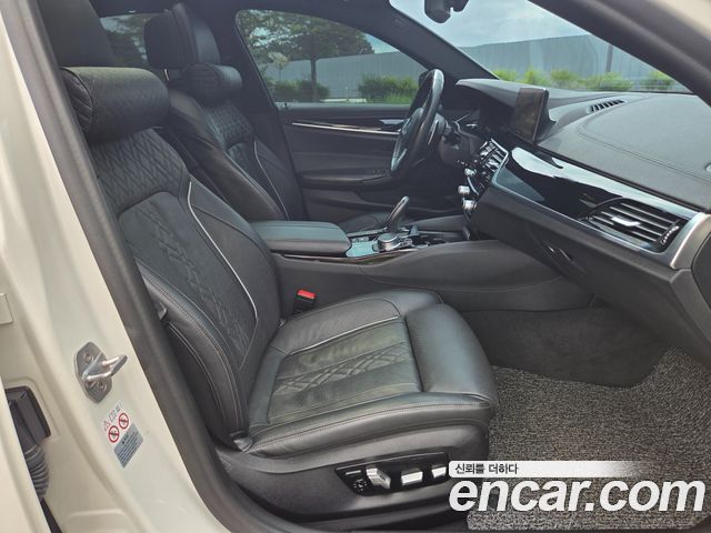 BMW 5-Series 530i xDrive M Sport Package Plus