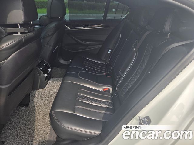 BMW 5-Series 530i xDrive M Sport Package Plus
