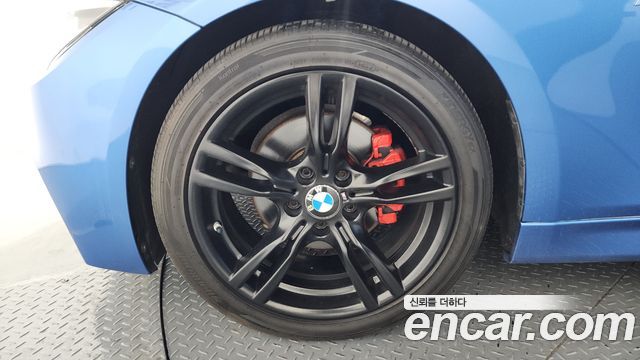 BMW 3-Series 330i M Sport