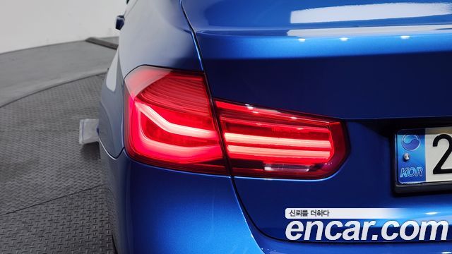 BMW 3-Series 330i M Sport