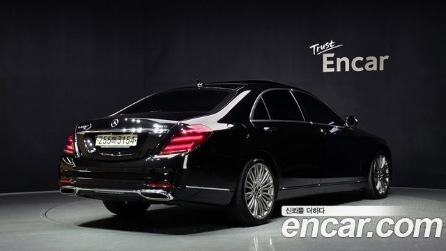 Mercedes-Benz S-Class S560L 4MATIC