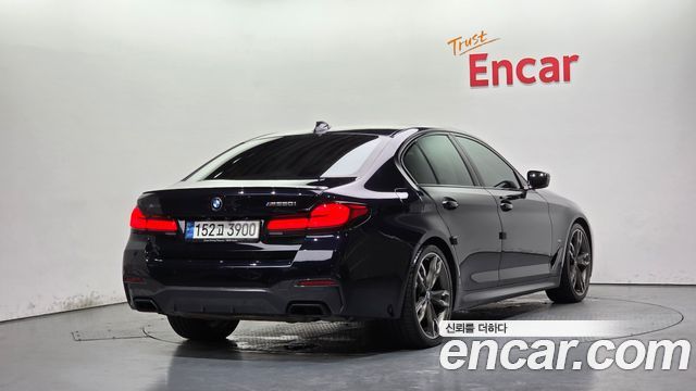 BMW 5-Series M550i xDrive