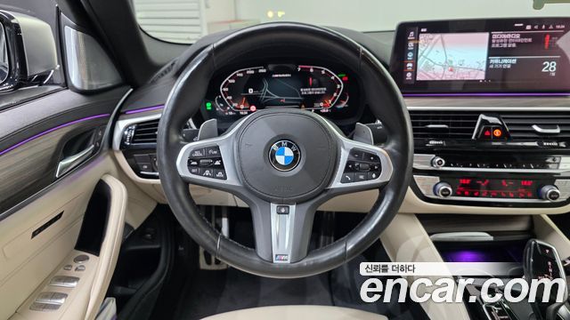 BMW 5-Series M550i xDrive