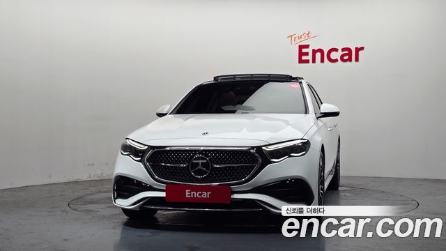 Mercedes-Benz E-Class E300 4MATIC AMG Line