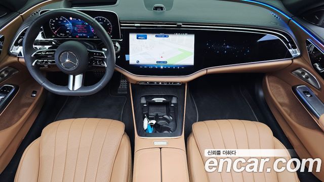 Mercedes-Benz E-Class E300 4MATIC AMG Line