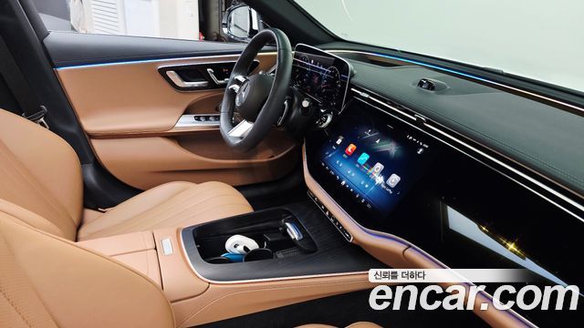 Mercedes-Benz E-Class E300 4MATIC AMG Line
