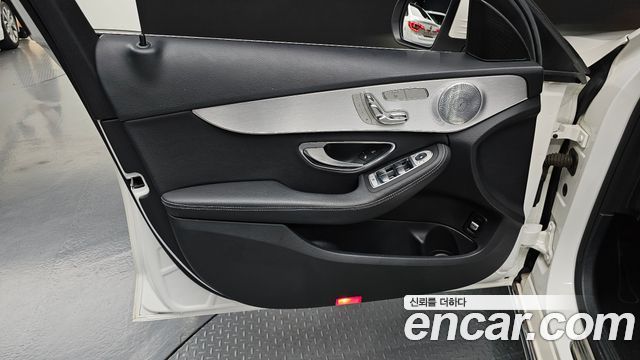 Mercedes-Benz C-Class C200 Avantgarde
