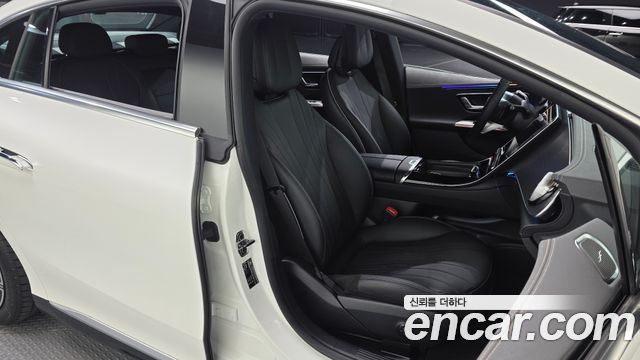 Mercedes-Benz EQE EQE350+