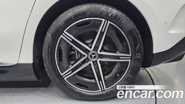 Mercedes-Benz EQE EQE350+