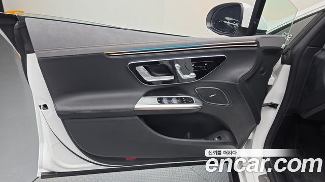 Mercedes-Benz EQE EQE350+