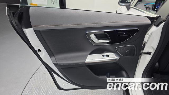Mercedes-Benz EQE EQE350+