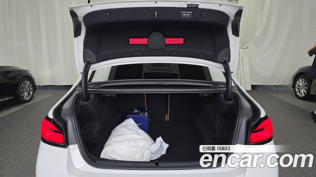 BMW 5-Series 520i M Sport