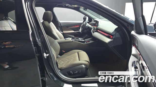 BMW 5-Series 520i Special Edition