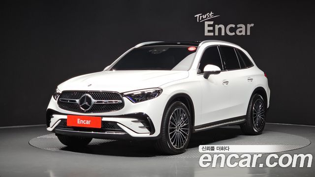 Mercedes-Benz GLC-Class GLC300 4MATIC AMG Line