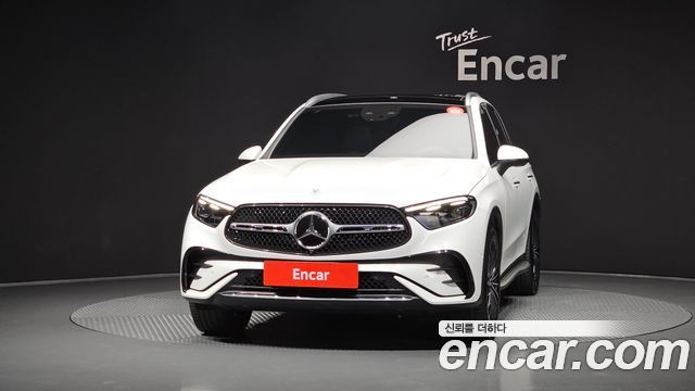 Mercedes-Benz GLC-Class GLC300 4MATIC AMG Line