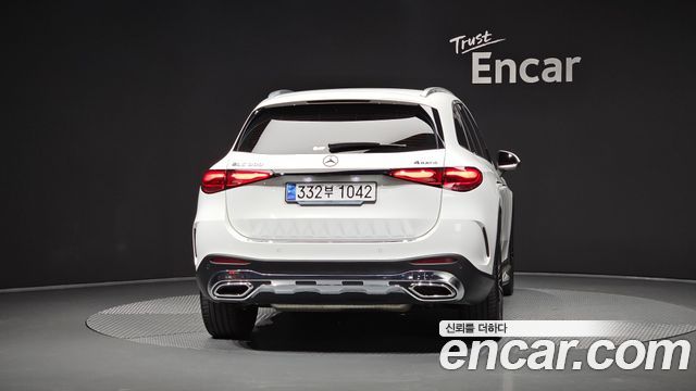 Mercedes-Benz GLC-Class GLC300 4MATIC AMG Line