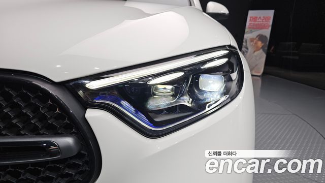 Mercedes-Benz GLC-Class GLC300 4MATIC AMG Line