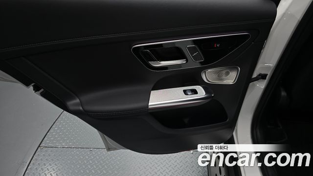 Mercedes-Benz GLC-Class GLC300 4MATIC AMG Line