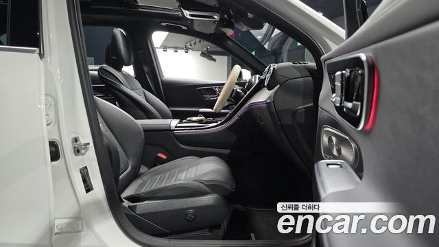 Mercedes-Benz GLC-Class GLC300 4MATIC AMG Line