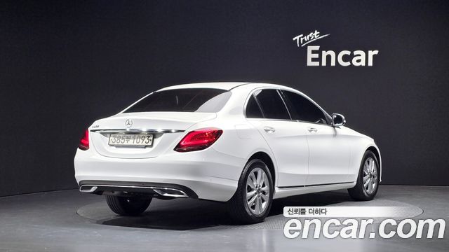 Mercedes-Benz C-Class C200 Avantgarde