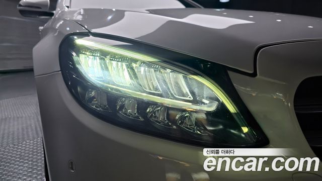 Mercedes-Benz C-Class C200 Avantgarde