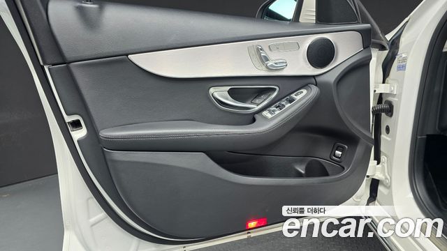 Mercedes-Benz C-Class C200 Avantgarde