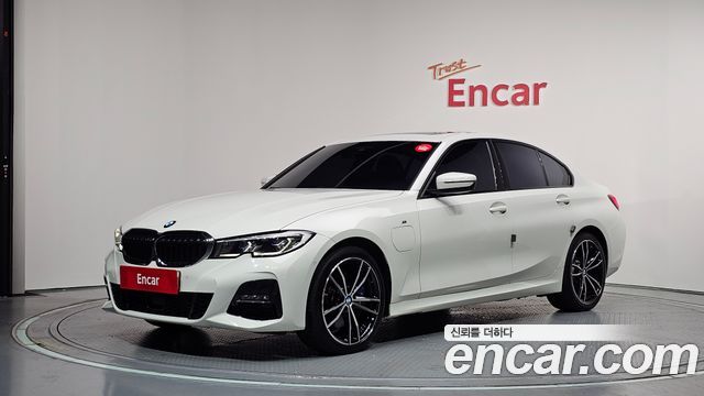 BMW 3-Series 330e M Sport