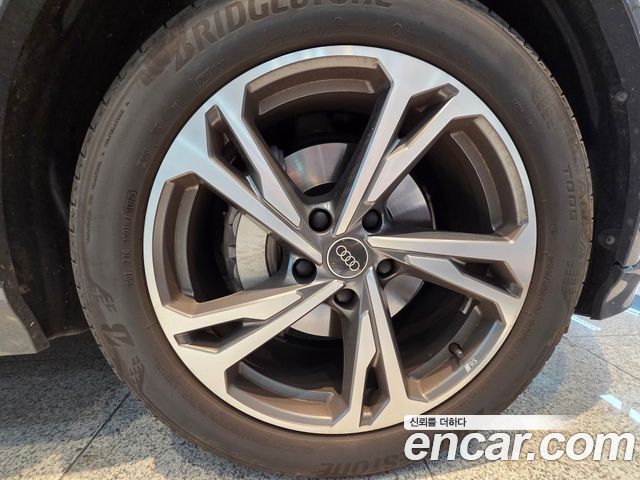 Audi Q6 e-tron Performance Premium
