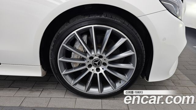 Mercedes-Benz E-Class E450 4MATIC Coupe