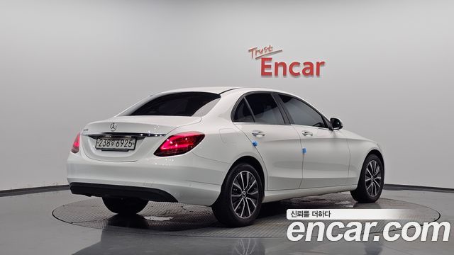 Mercedes-Benz C-Class C200
