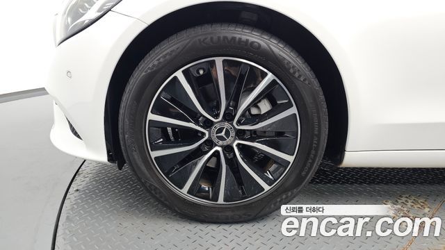 Mercedes-Benz C-Class C200