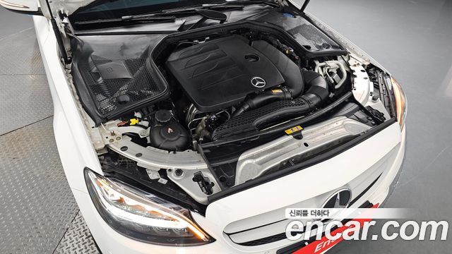 Mercedes-Benz C-Class C200