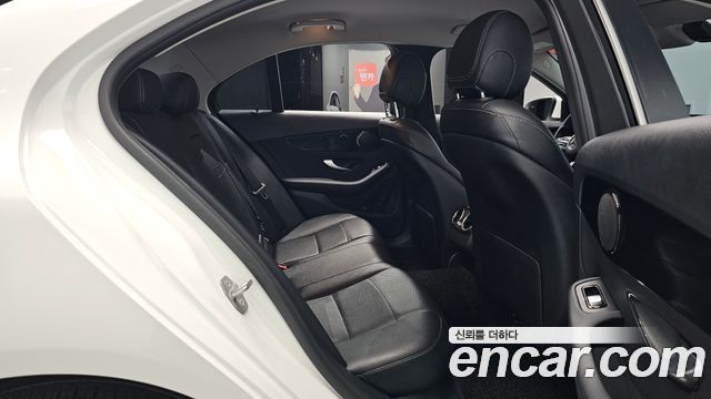 Mercedes-Benz C-Class C200