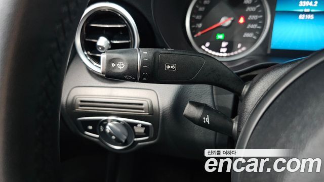 Mercedes-Benz C-Class C200