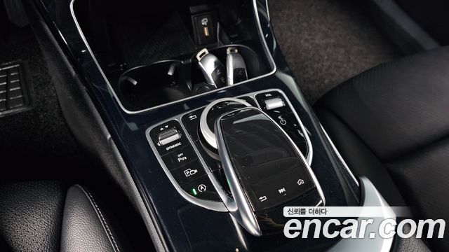 Mercedes-Benz C-Class C200