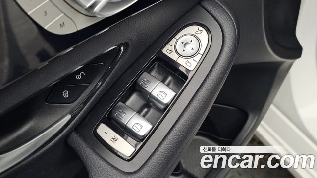 Mercedes-Benz C-Class C200