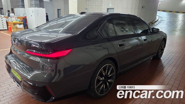 BMW i7 M70 xDrive M Performance
