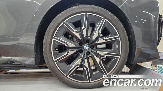 BMW i7 M70 xDrive M Performance