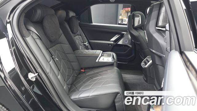BMW 7-Series 750e xDrive M Sport