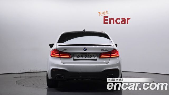 BMW 5-Series 520d xDrive M Sport Package Plus
