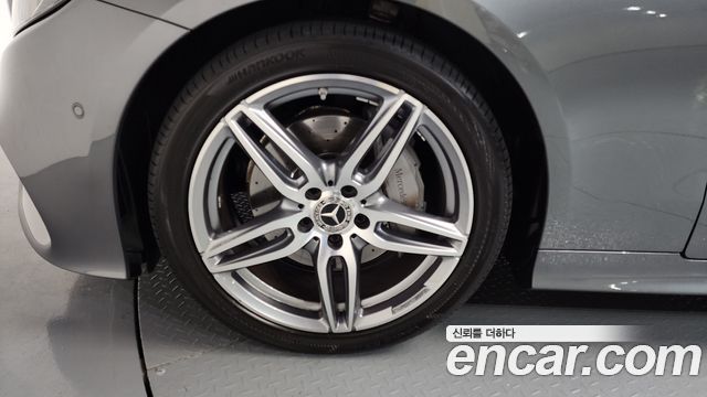 Mercedes-Benz E-Class E220d Cabriolet