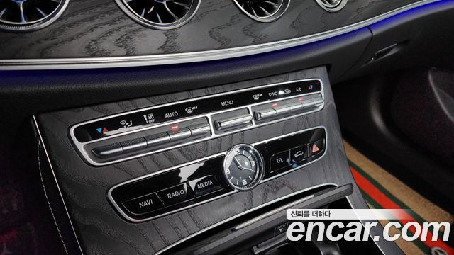 Mercedes-Benz E-Class E220d Cabriolet